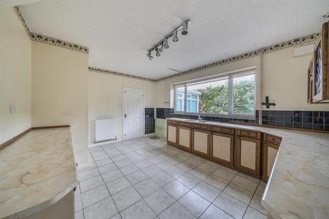 4 bedroom detached house for sale, Chatsworth, Rodington, Shrewsbury, SY4 4QX