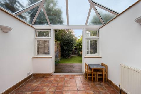 27 Reginald Road, London, E7 9HS