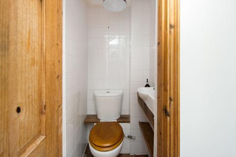 27 Reginald Road, London, E7 9HS