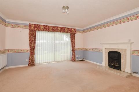 4 bedroom detached house for sale, Broomfields, Hartley, Longfield, Kent