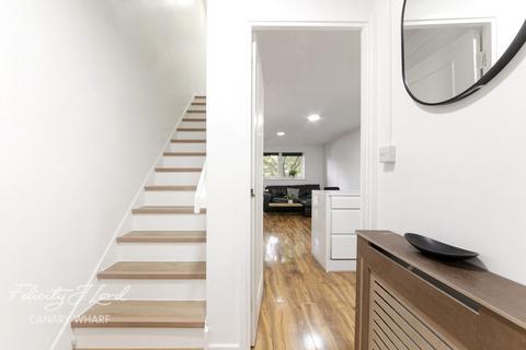 2 bedroom terraced house for sale, Whiteadder Way, London