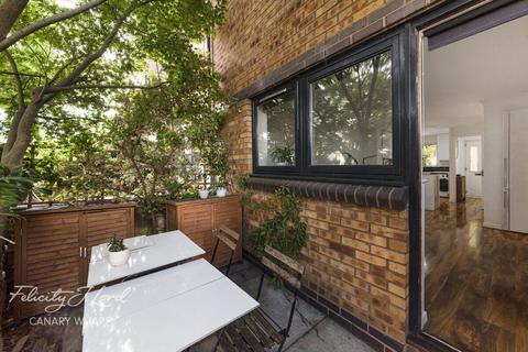 2 bedroom terraced house for sale, Whiteadder Way, London