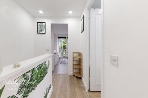 26 Whiteadder Way, London, E14 9UR