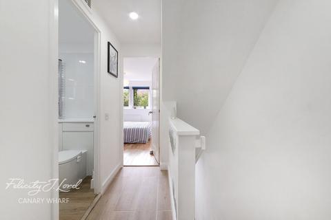 26 Whiteadder Way, London, E14 9UR