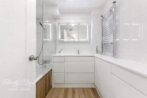 26 Whiteadder Way, London, E14 9UR