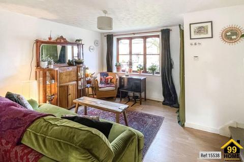 10 Abbotside Close, Manchester, M16 7RP