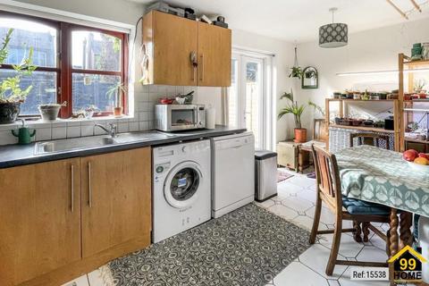 10 Abbotside Close, Manchester, M16 7RP