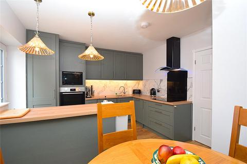 2 bedroom apartment for sale, Esplanade Road, Scarborough, North Yorkshire, YO11