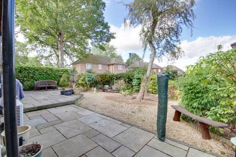 4 bedroom detached house for sale, Manor Close, Brampton, Cambridgeshire, PE28