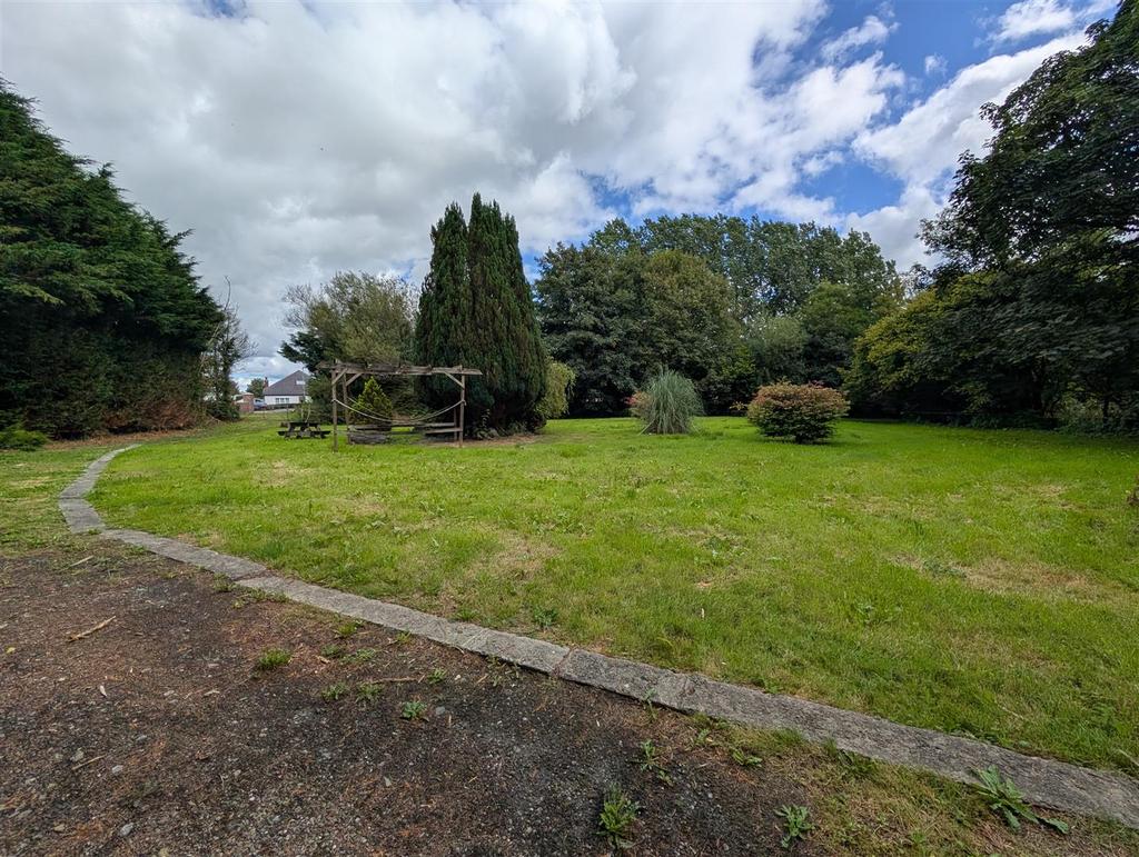 PXL 20250829 134544212.jpg