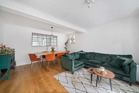 2 bedroom maisonette for sale, Worple Road, Wimbledon SW19