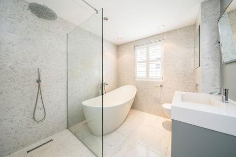 undefined, Edward Road, Hampton Hill TW12