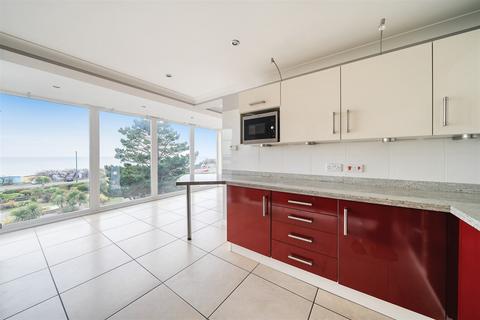 2 bedroom flat to rent, The Quarterdeck, Kings Parade, Bognor Regis, PO21