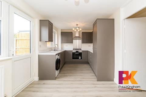 3 bedroom semi-detached house to rent, Jarry Court, Marlow SL7