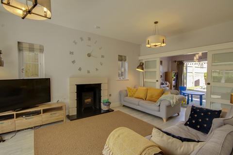 4 bedroom detached house for sale, Old House Lane, Haywards Heath, RH16