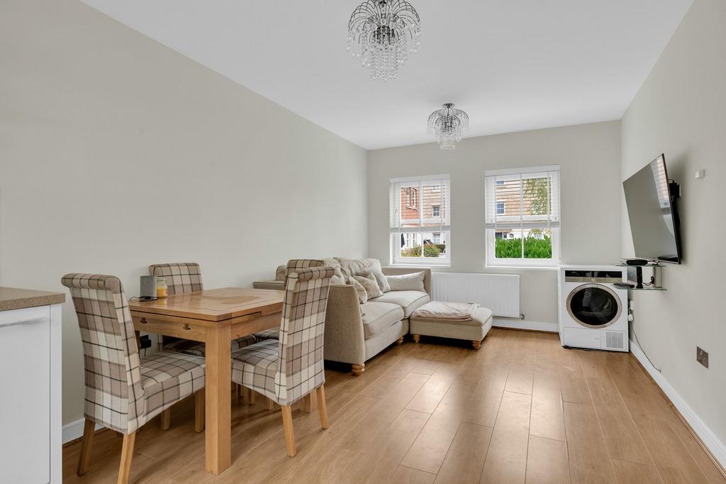 Lounge/Kitchen