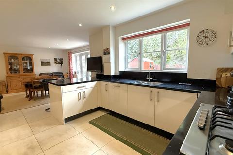 undefined, Springdale Gardens, Birmingham B29