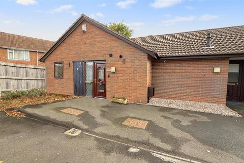 undefined, Summerfield Drive, Birmingham B29