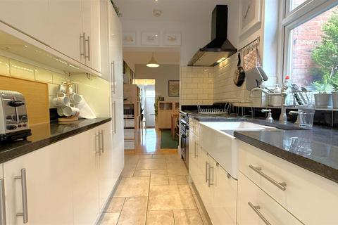 39 Charlotte Road, Stirchley, Birmingham, B30 2BT