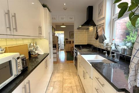 39 Charlotte Road, Stirchley, Birmingham, B30 2BT