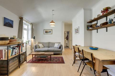 2 bedroom flat for sale, Sangley Road, Catford, SE6