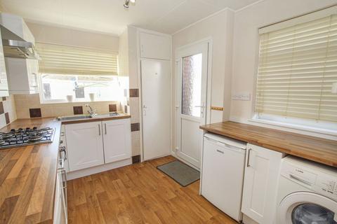 2 bedroom bungalow for sale, Greenhill Road, Herne Bay