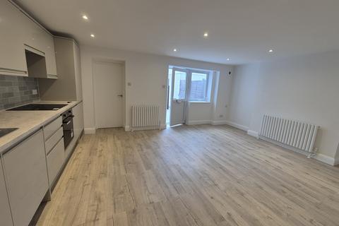 1 bedroom flat to rent, Archway Road), Highgate