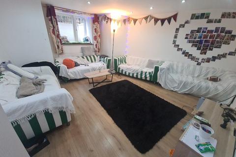 10 bedroom house to rent, Headingley Avenue, Leeds LS6