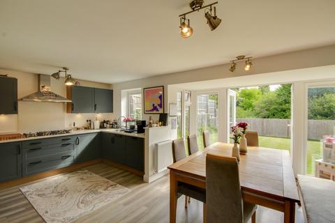 4 bedroom detached house for sale, Clementina Crescent, Haywards Heath, RH16