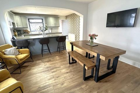 33 Brecklands, Rotherham, S60 4JL