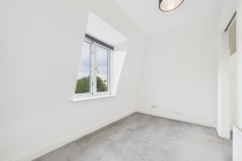 1 bedroom flat to rent, Trinity Crescent, Folkestone