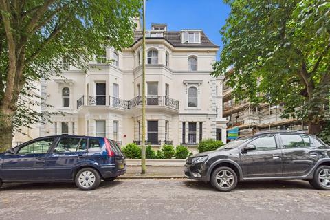 1 bedroom flat to rent, Trinity Crescent, Folkestone