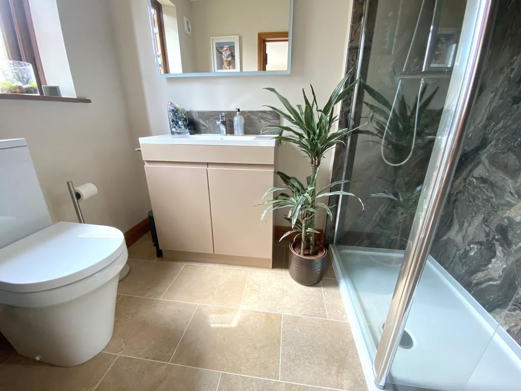Ensuite shower room
