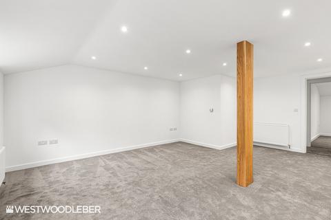 2 bedroom barn conversion to rent, Mangrove Lane, Hertford SG13