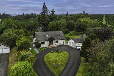 undefined, Moville,Kinnaird, Pitlochry