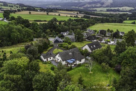 undefined, Moville,Kinnaird, Pitlochry