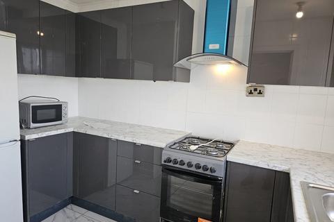 2 bedroom apartment for sale, Lady Margaret Road, Southall