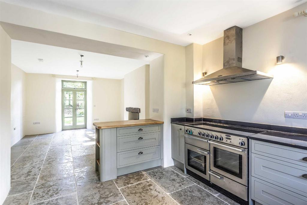 Kitchen &amp; Dining Area