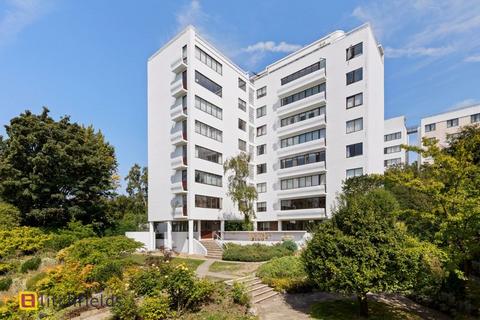 undefined, North Hill, Highgate Village, London, N6