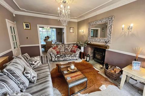 5 bedroom detached house for sale, Redcar Road, Smithills