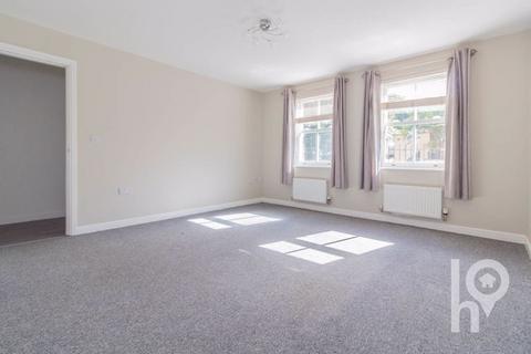 2 bedroom apartment for sale, Wards Hill Road, Sheerness ME12