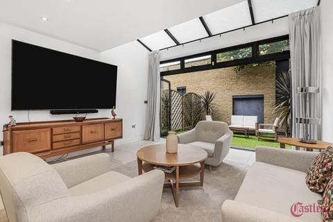undefined, Chimes Terrace, N8