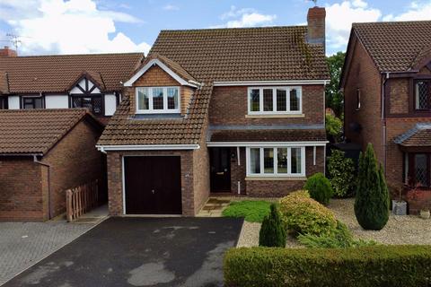 4 bedroom detached house for sale, Peile Drive, Taunton TA2