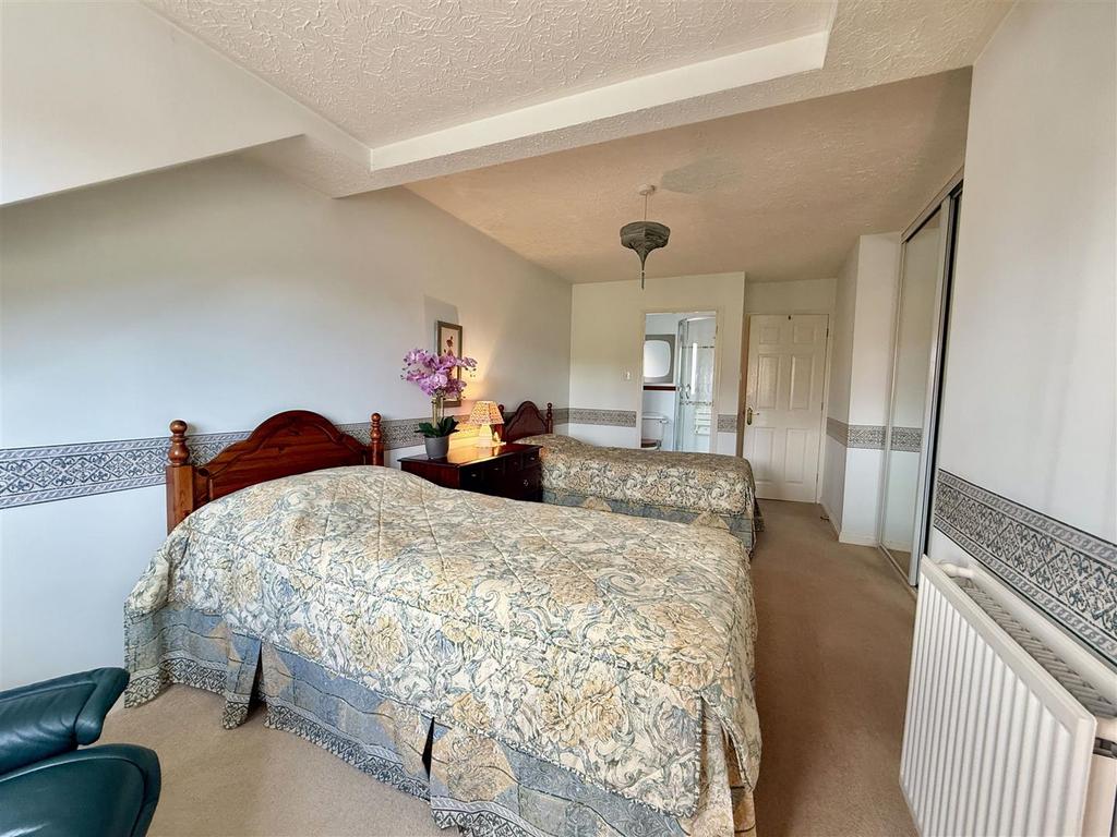 Main bedroom