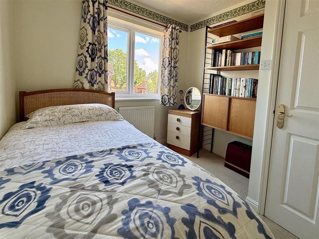 Fourth bedroom
