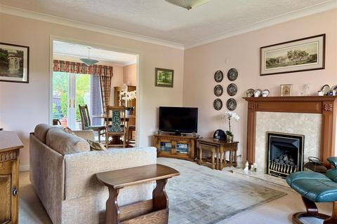 4 bedroom detached house for sale, Peile Drive, Taunton TA2