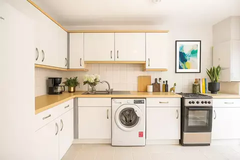 5 bedroom apartment to rent, Law Street, London SE1