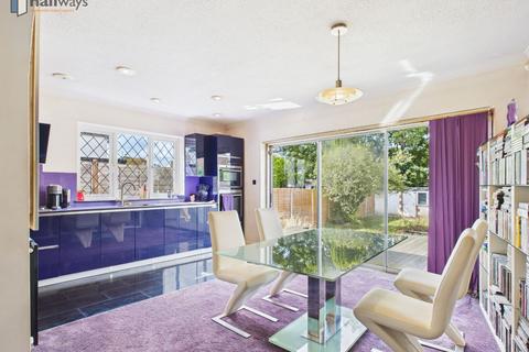 undefined, Coulsdon CR5