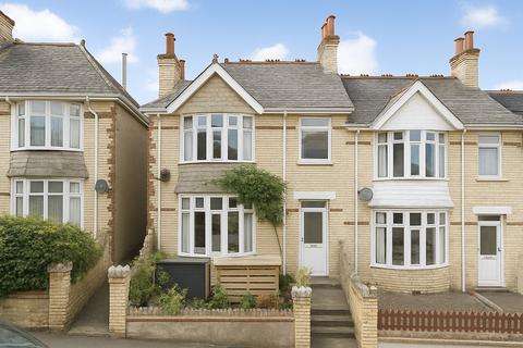 13 Lamb Park, Ilfracombe, EX34 8DH