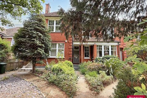 3 bedroom duplex for sale, Station Road, New Barnet, Barnet, EN5